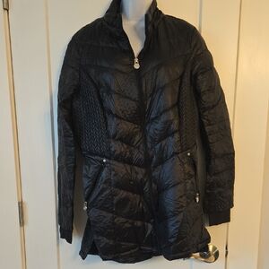 Sleek Black Women's Puffer Jacket
